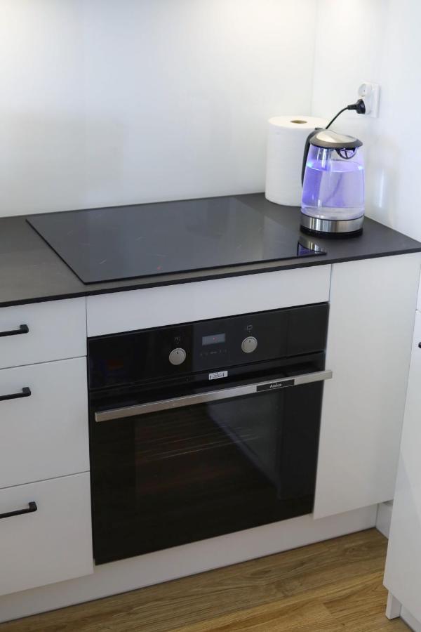 Capital Towers - Apartament Modern Z Widokiem Na Rzeke رشيشوف المظهر الخارجي الصورة
